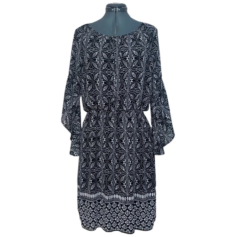 TACERA Printed Bell Sleeved Dress Women's size Small black/white boho chic